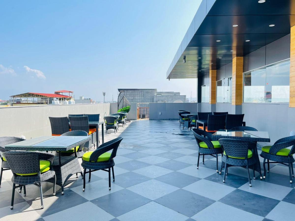 Zip By Spree Hotels Grand Legacy Prime Dehradun Zewnętrze zdjęcie