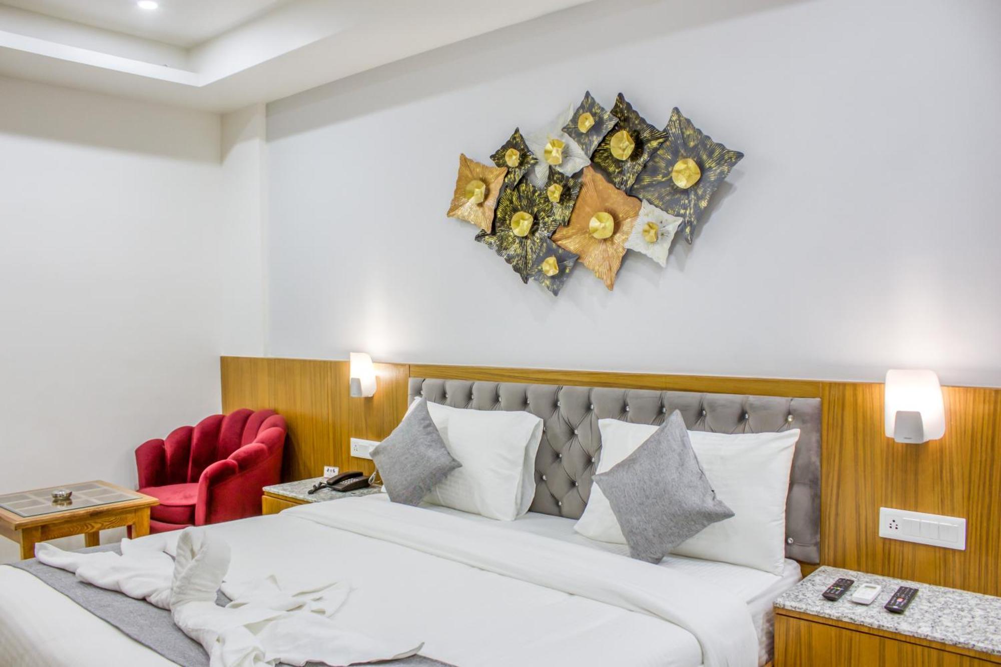 Zip By Spree Hotels Grand Legacy Prime Dehradun Zewnętrze zdjęcie